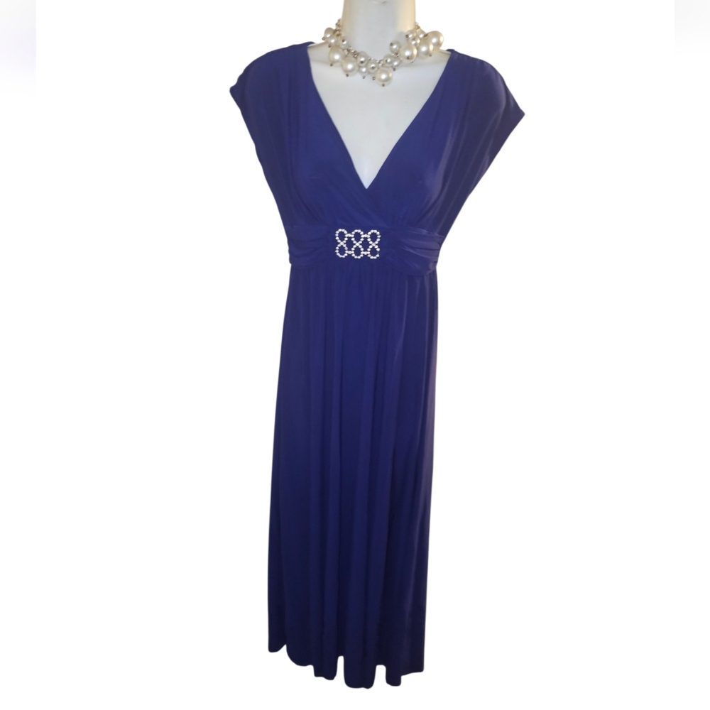 💰Olivia Matthews V-Neck Maxi Dress with Rhinestone Waist